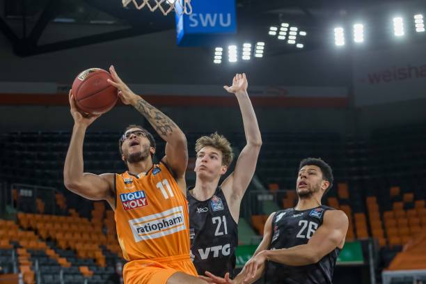 技场上的辉 技场上的辉