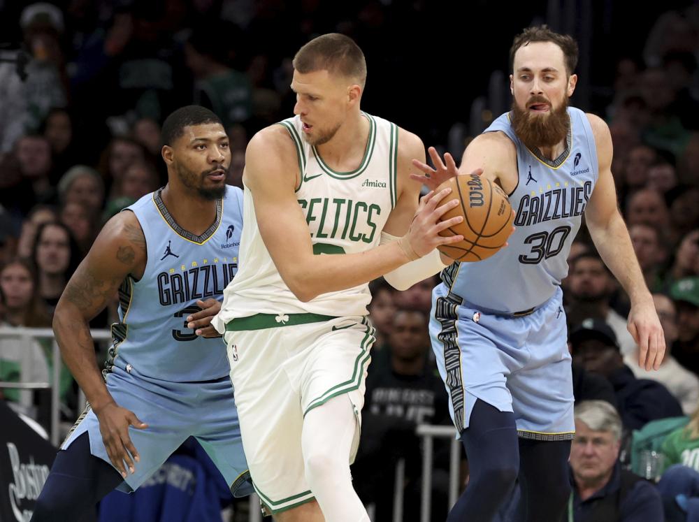 这四人不仅 这四人不仅